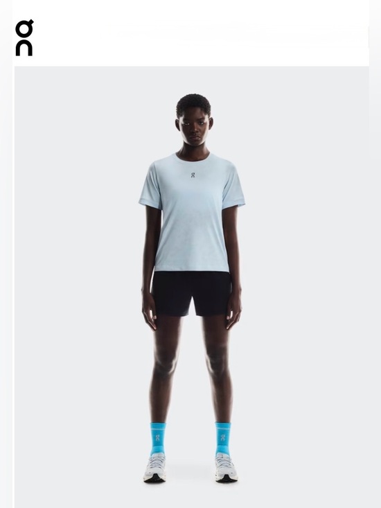 NWT [On] Running Trail-T Short-Sleeve T-Shirt in Arctic Powder Blue Women's M - Picture 2 of 13